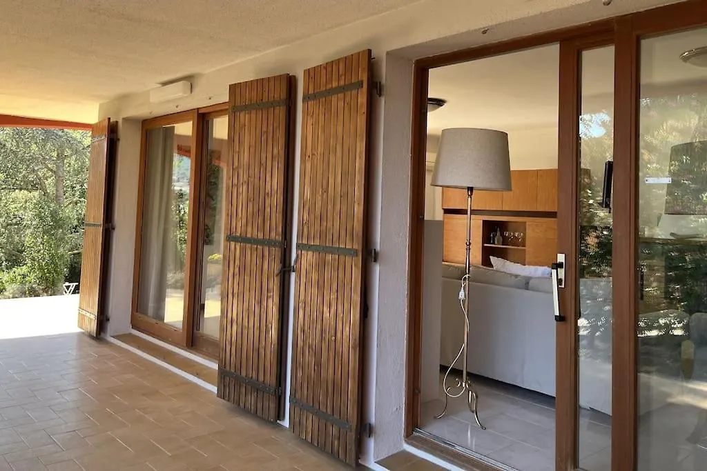 Villa Amplia Casa A 10 Min De La Playa à Montrás Hébergement de vacances